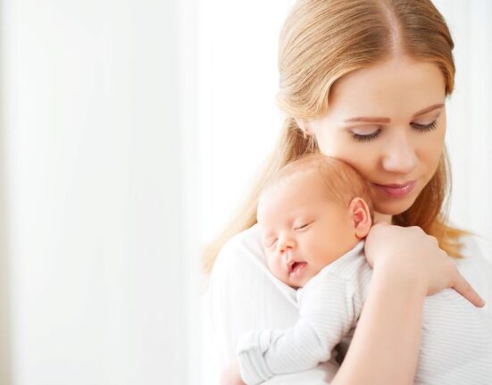 Best Postnatal Vitamins To Support The Health and Happiness Of Mom and Baby