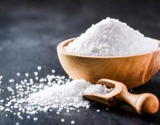 Non-Iodized Sea Salt vs Iodized Table Salt, What Is the Difference Health-wise?
