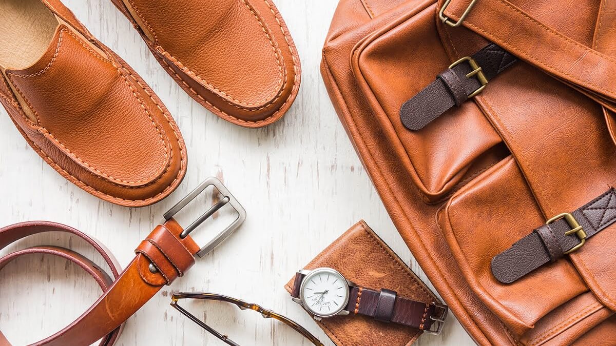 10 Best Leather Gifts for Him - Gift Ideas for Every Budget TheWellthieone
