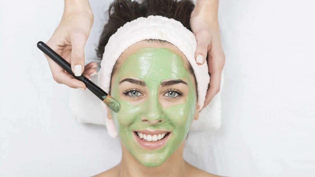 4 Top Benefits of Cleansing With A Green Tea Mask TheWellthieone