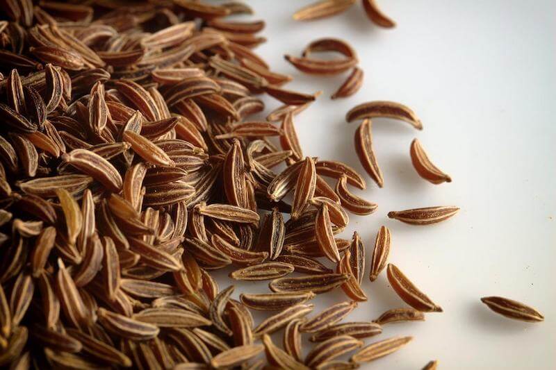 Caraway seeds: Caraway seeds have a strong anise-like flavor that makes them a great substitute for ground fennel.