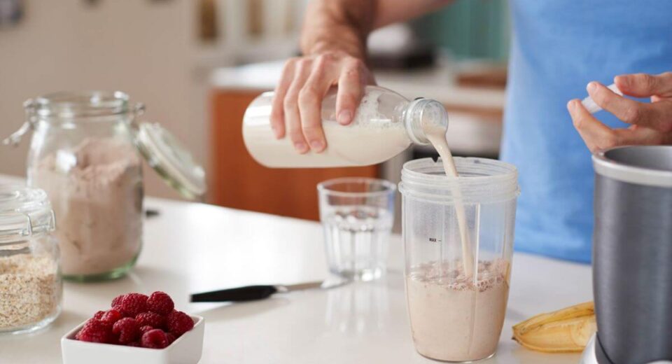 Choosing the Best Lactose Free Protein Powder If You Have One of These 4 Types of Lactose Intolerance