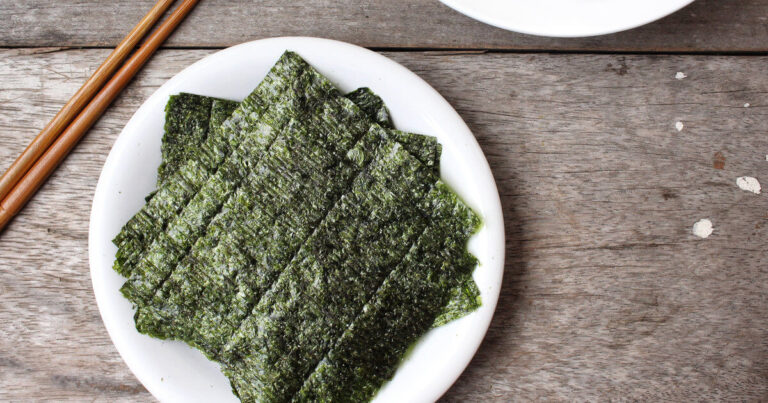 10 Exceptional Healthy Reasons to Eat Seaweed Chips and Snacks