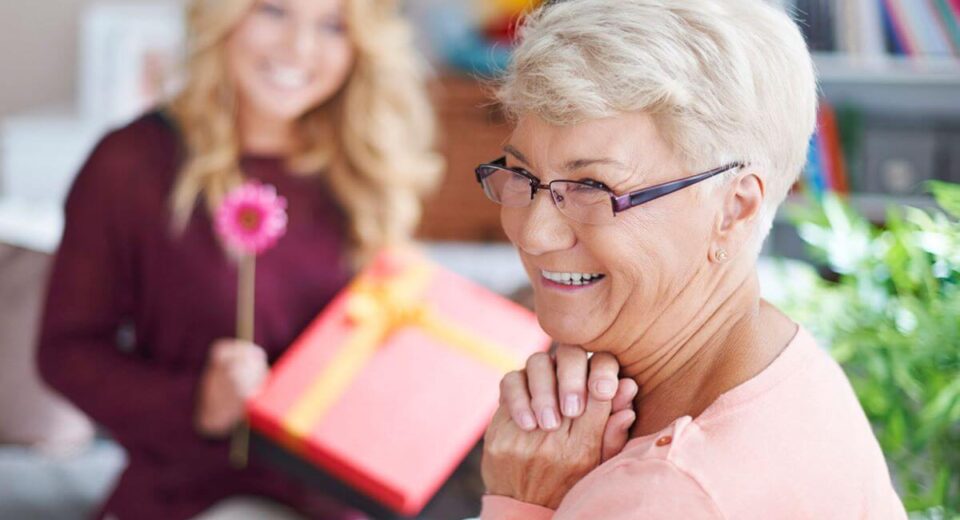 Gifts for a 70-Year-Old Woman - 5 Meaningful Gift Ideas That Will Touch Her Heart! Thewellthieone