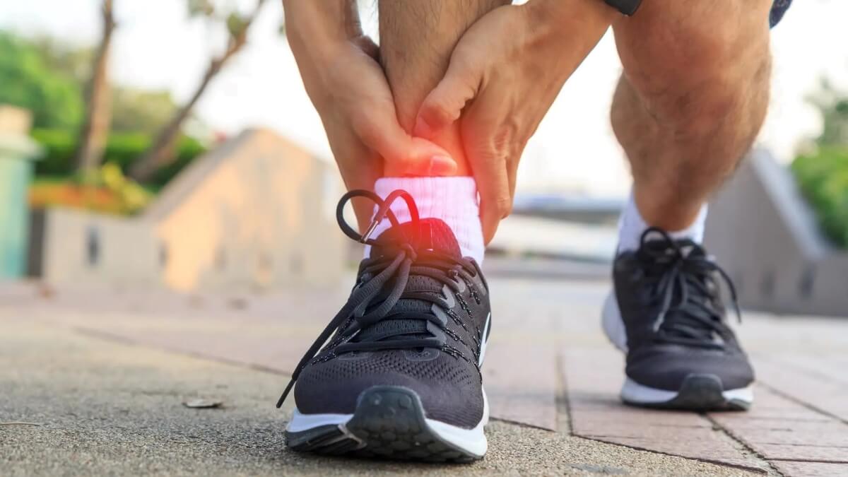 Do I Need an Ankle Brace for Running We Found the 3 Best! TheWellthieone