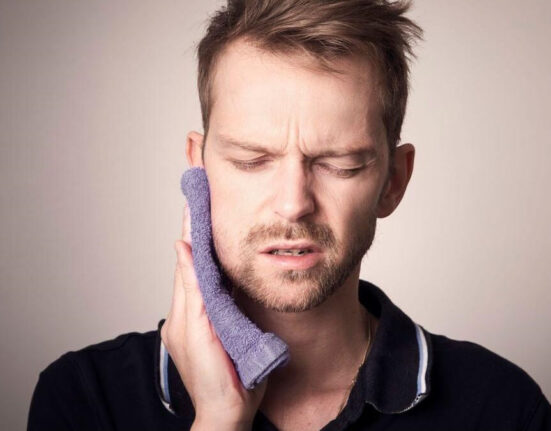 The 5 Best Natural Remedies to Provide Wisdom Tooth Pain Relief TheWellthieone