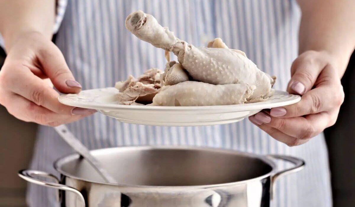 How Long Does It Take to Boil Chicken Thighs? And There’s A Bonus! TheWellthieone