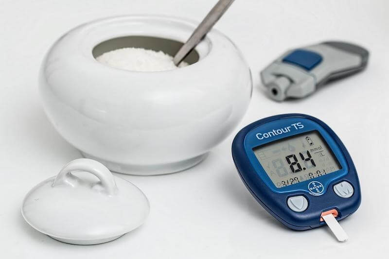 Quercetin can help manage blood sugar with responsible monitoring of sugar intake. 
