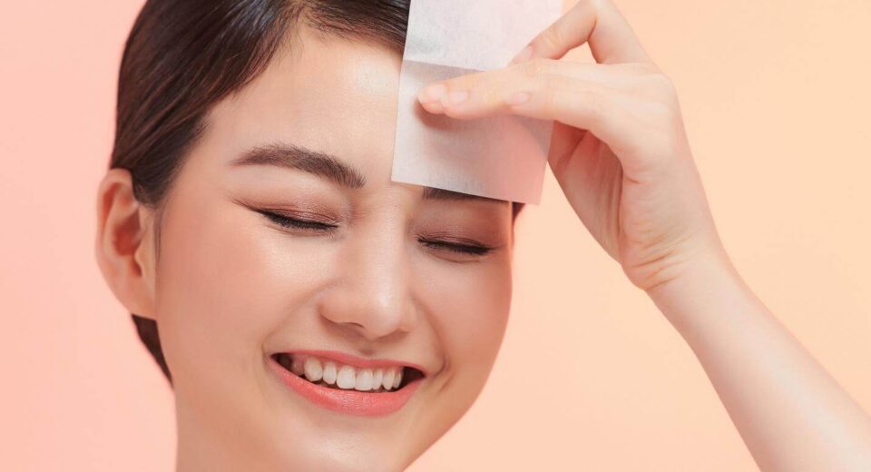 3 Best Acne Wipes that Won’t Put Your Skin Into Duress When Using Them TheWellthieone