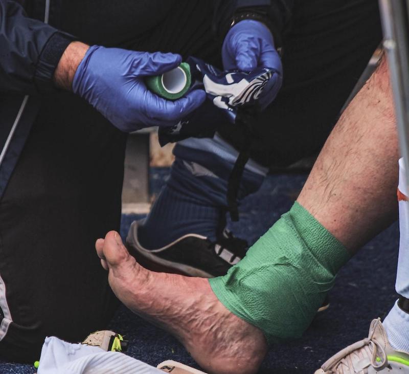 When an injury just occurs, it may be difficult to determine exactly what the ankle injury is.  Take this quick 3 question quiz to help you identify your pain. 
