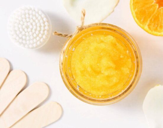 Once You Make Our Homemade Turmeric Scrub, You Won’t Want Anything Else! TheWellthieone