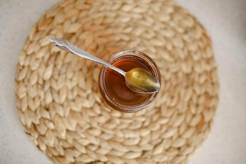 1 or 2 teaspoons of honey is enough to keep you healthy!