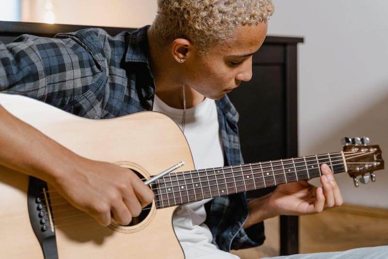 Playing an instrument has incredible benefits for mental and physical health for teens.
