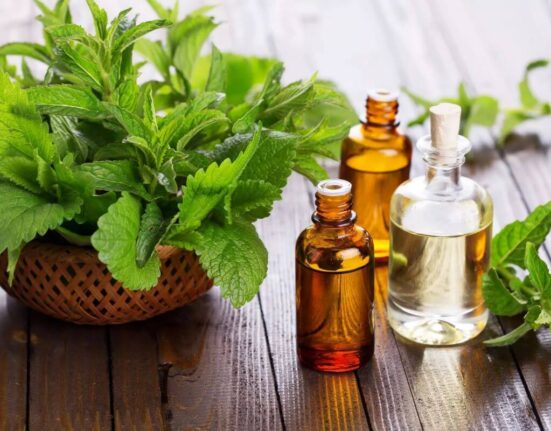 4 Best Essential Oils For Ringworm - Get Rid Of It Fast! TheWellthieone