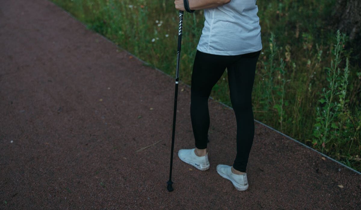 two colleagues on a walking meeting for creativity