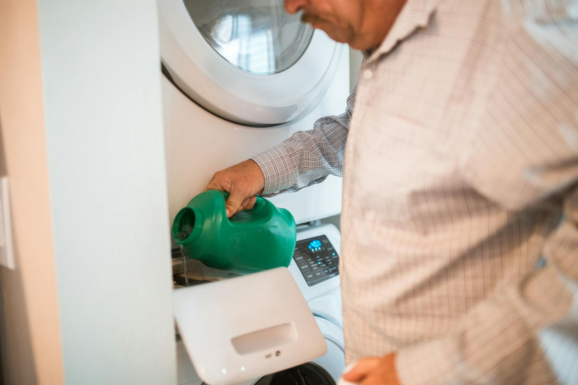 Powder Detergent Scoop White for Best Non Toxic Laundry Detergent: Tested and Ranked for 2026 (Top 3 Brands)