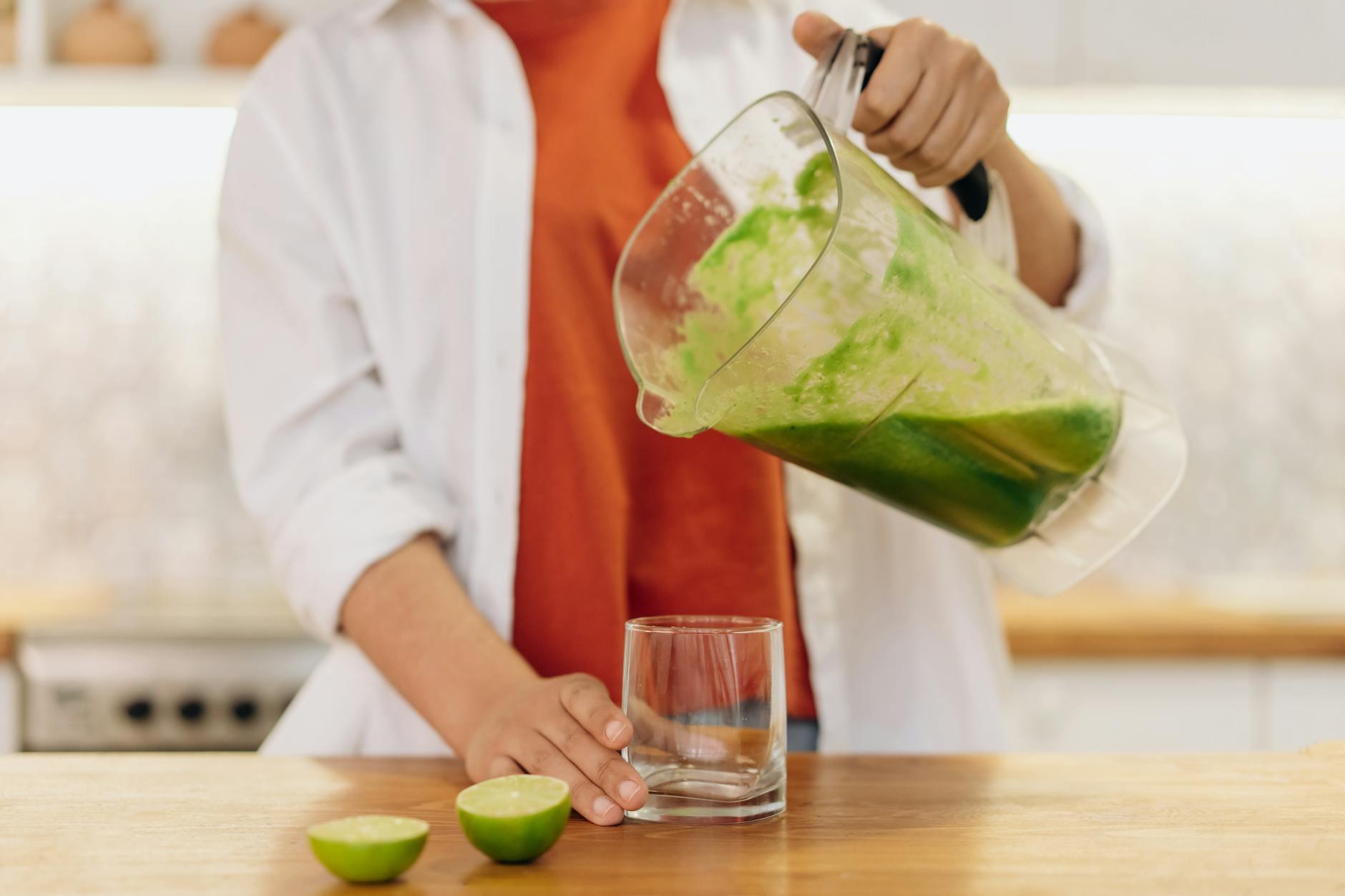 Blender Green Smoothie Pour for Heavy Metal Detox Smoothie: 5 Recipes That Actually Work (With Cilantro and Chlorella)