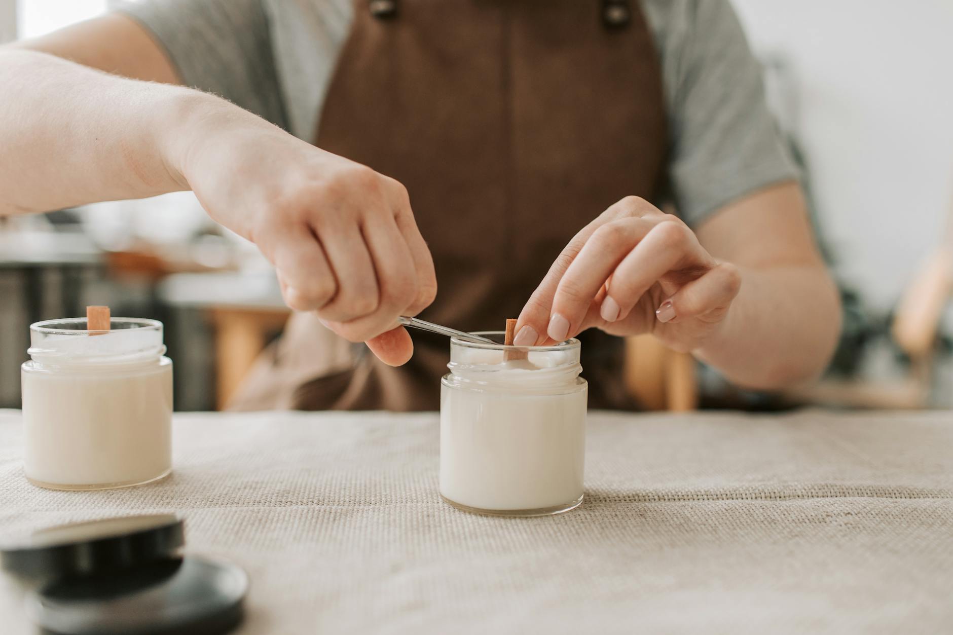 Finished Candle Pour Cooling for Fragrance Load Calculator: How Much Essential Oil for Soy, Coconut, Beeswax & Palm (Free Interactive Tool)