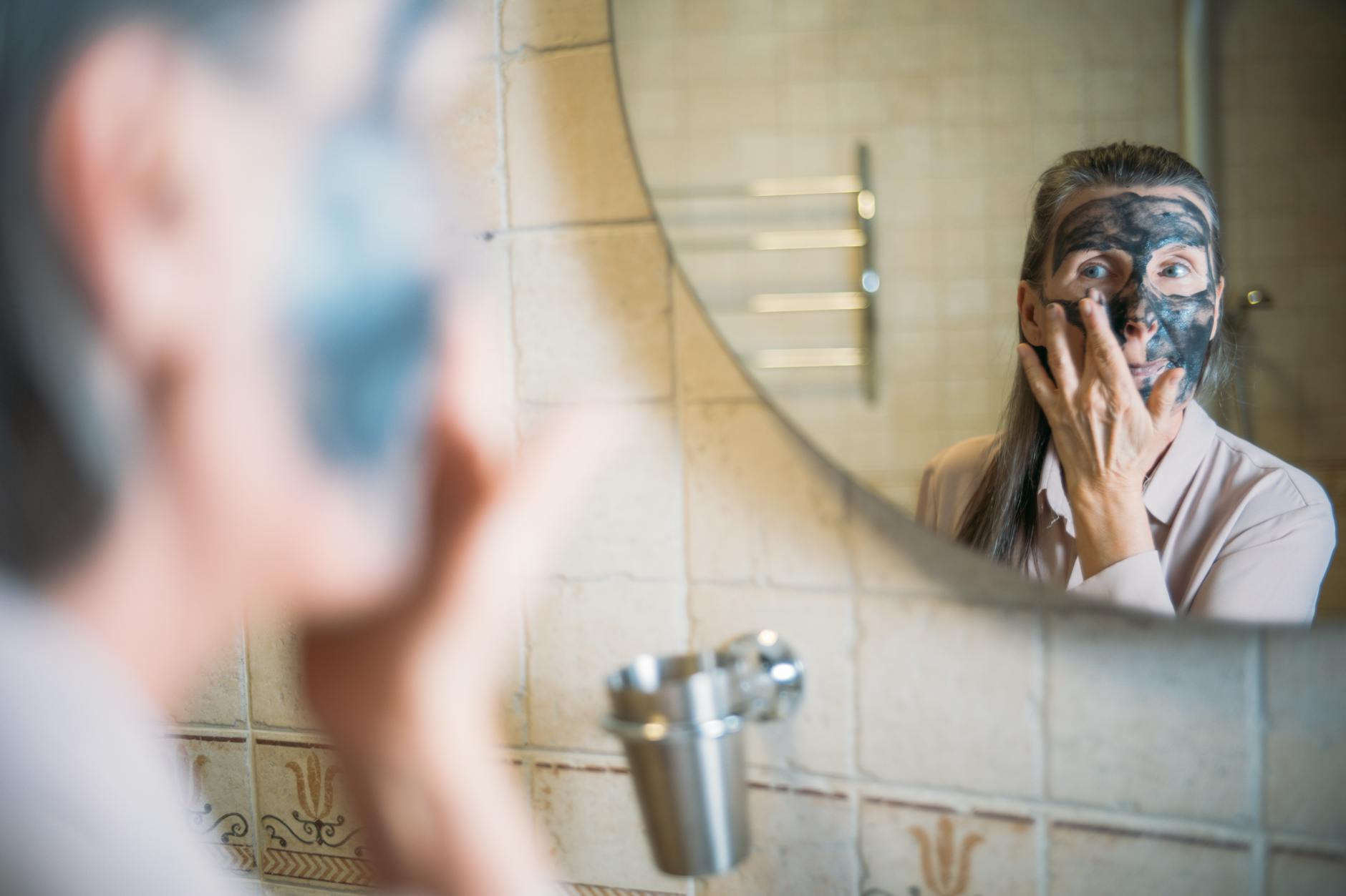 Mature Skin Mirror Check for Collagen Stops Working Without Vitamin C: The Cofa