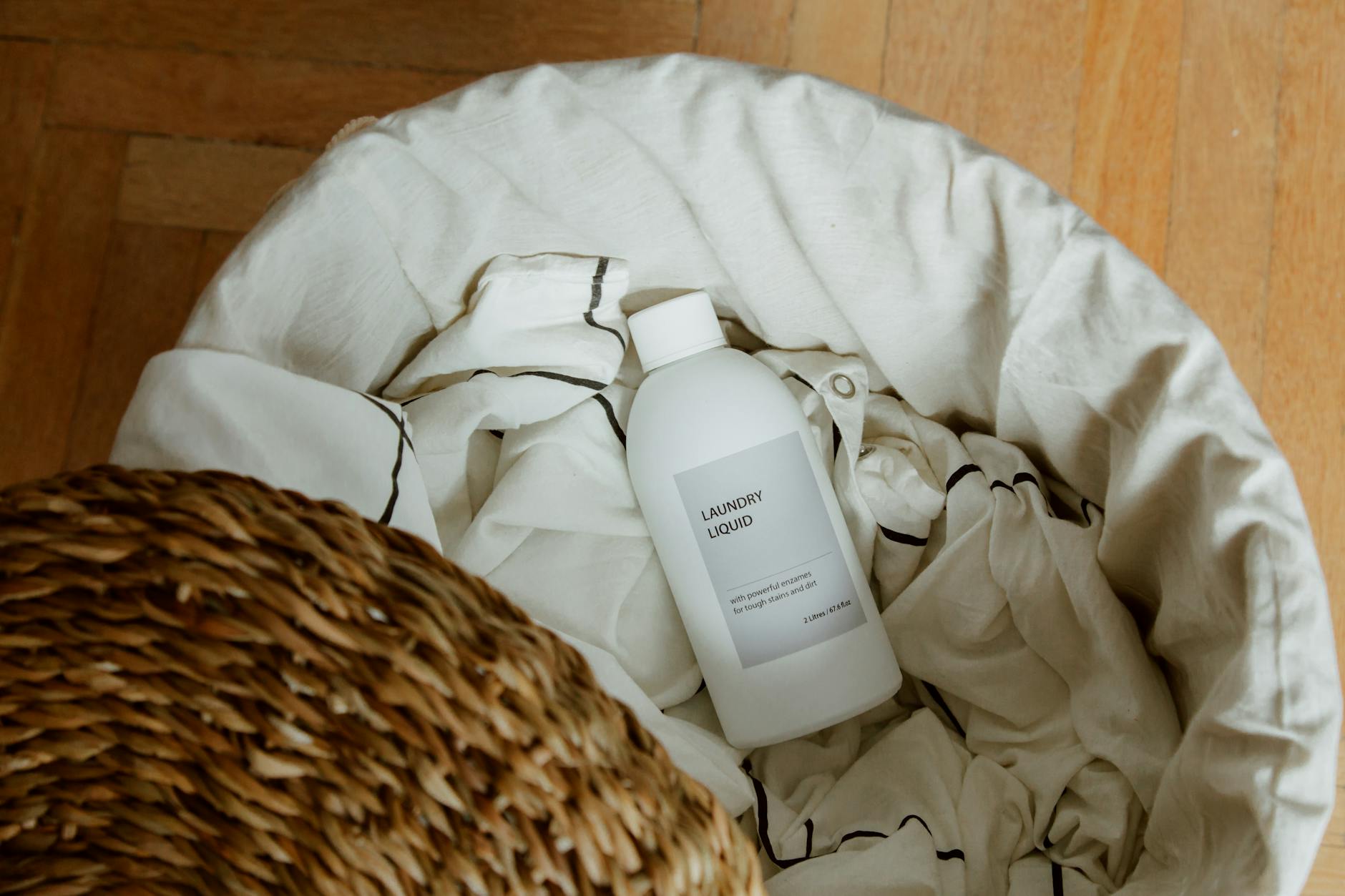 Laundry Strips Eco Packaging for Non Toxic Laundry Detergent: The Complete Switch Guide (And Why Synthetic Fragrance Is Stressing Your Whole Family)