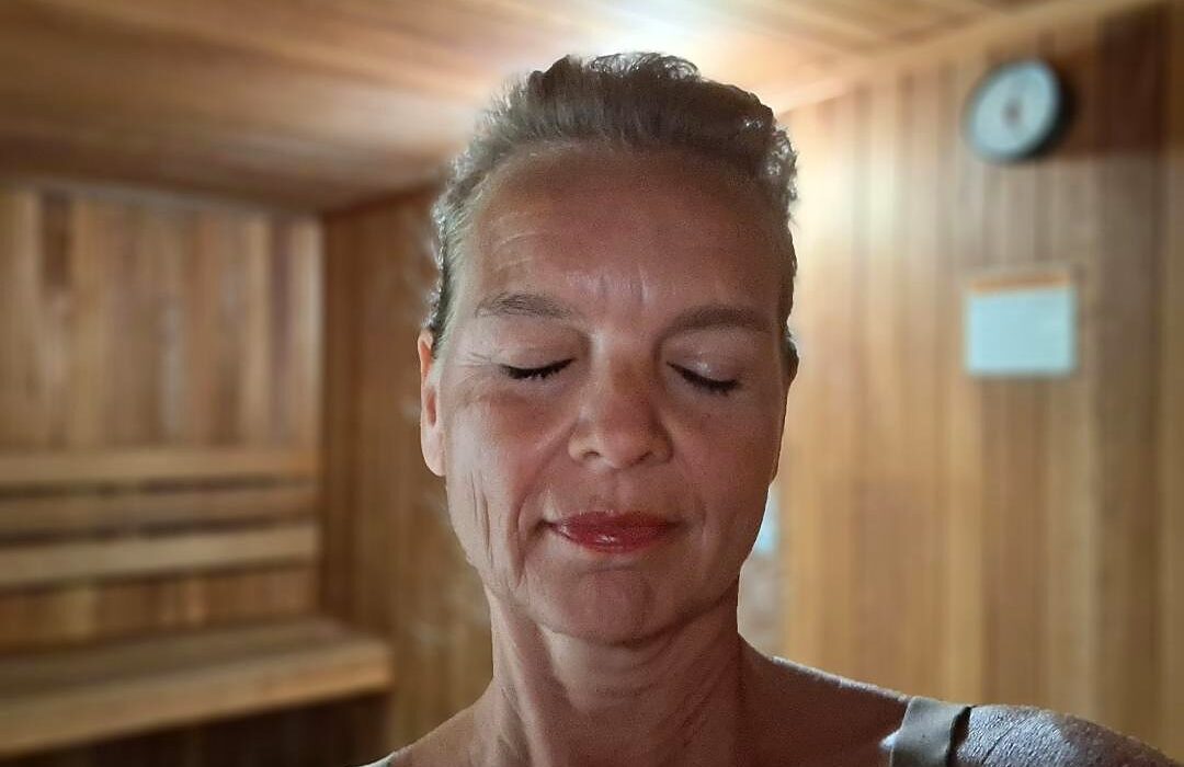 Sauna sweat session that pairs with rebounding for lymphatic drainage at home