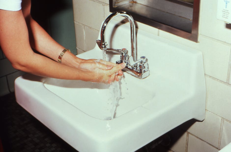 hand washing prevents stomach bug transmission