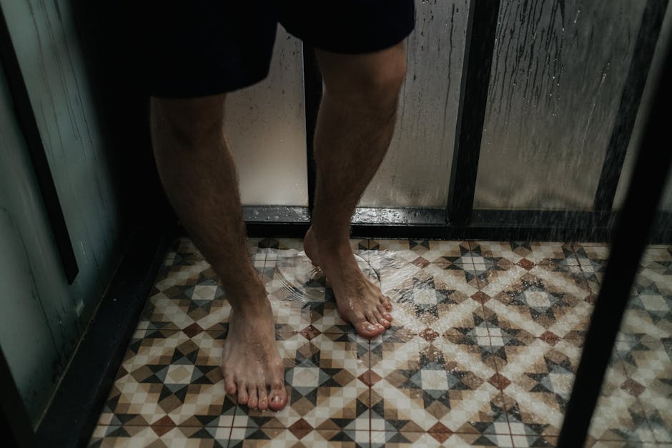 drying feet after shower prevents athlete's foot