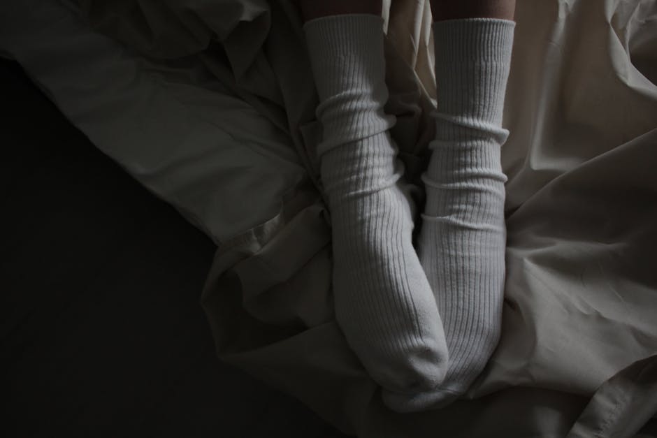 cotton socks prevent athletes foot and lock in moisturizer for dry skin