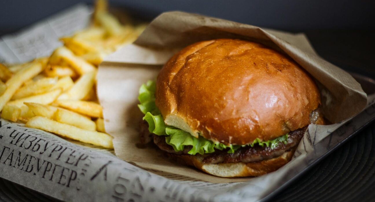 In-N-Out burger and fries representing calorie calculation