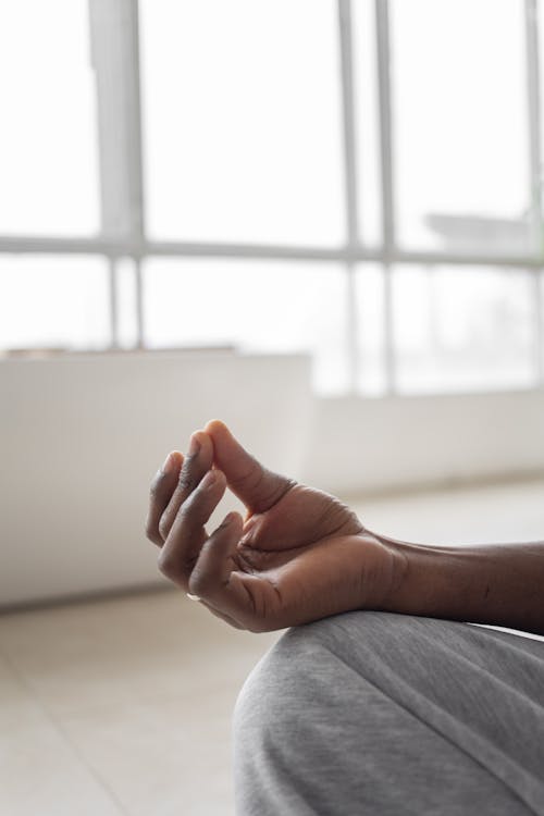 mindful hand pose during a brief premeditatio malorum reflection